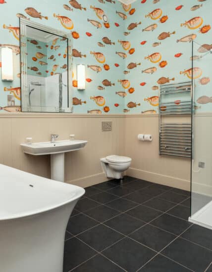 ELEGANCE 158 BATHROOM